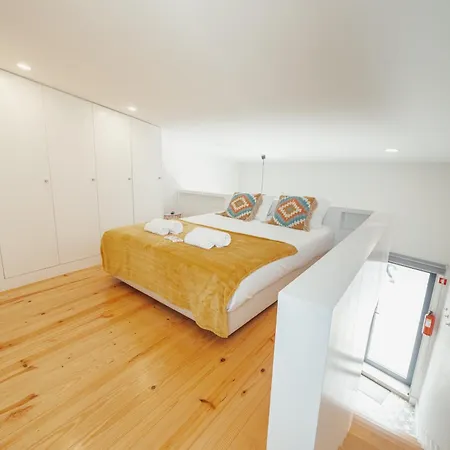 Lapa Loft With Terrace By Homing Porto